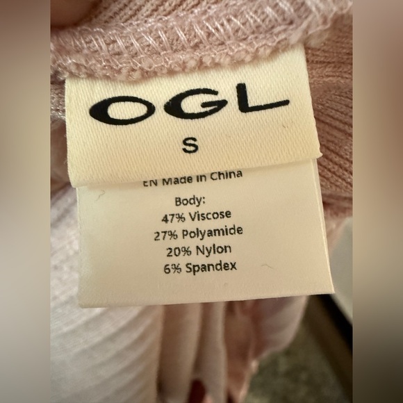 OGL Blush Wide Rib Surplice Top-NWOT - Picture 7 of 8